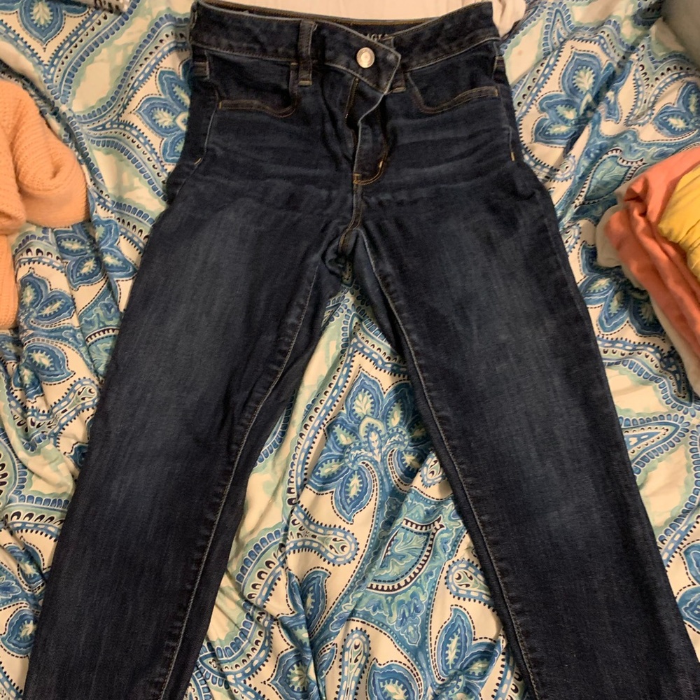 AMERICAN EAGLE SKINNY JEANS